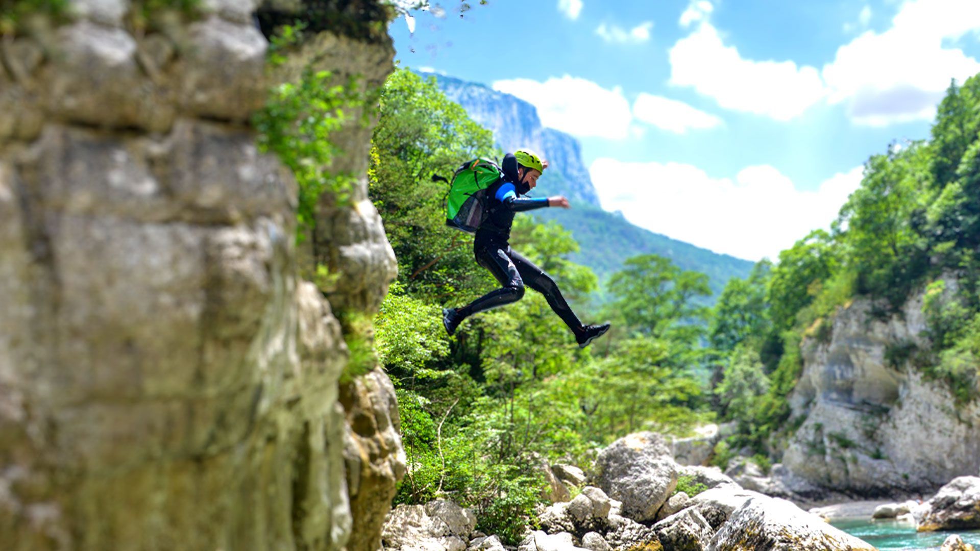 Sauter en canyoning dans le Verdon | ROCKSIDERS