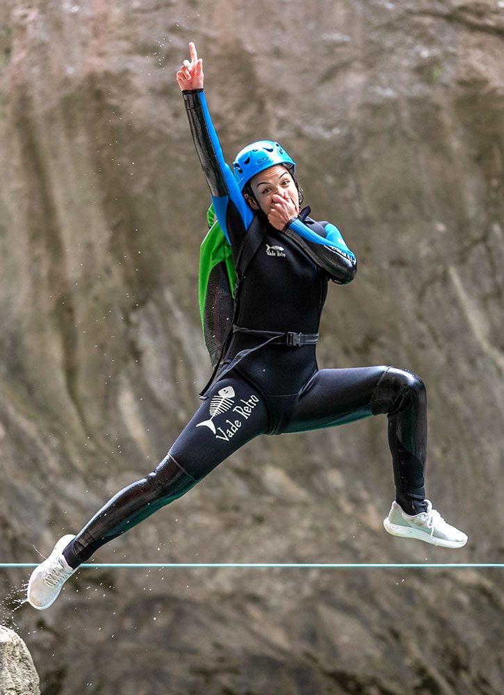 Saut en canyoning aquatique dans le Verdon avec ROCKSIDERS