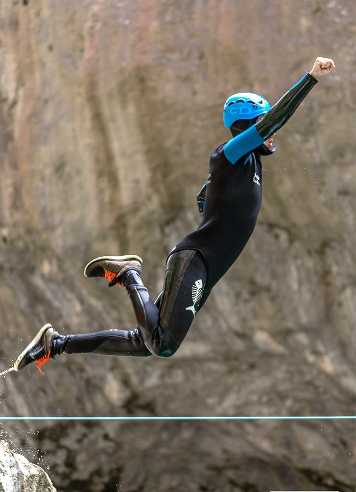 Saut en canyoning aquatique dans le Verdon avec ROCKSIDERS